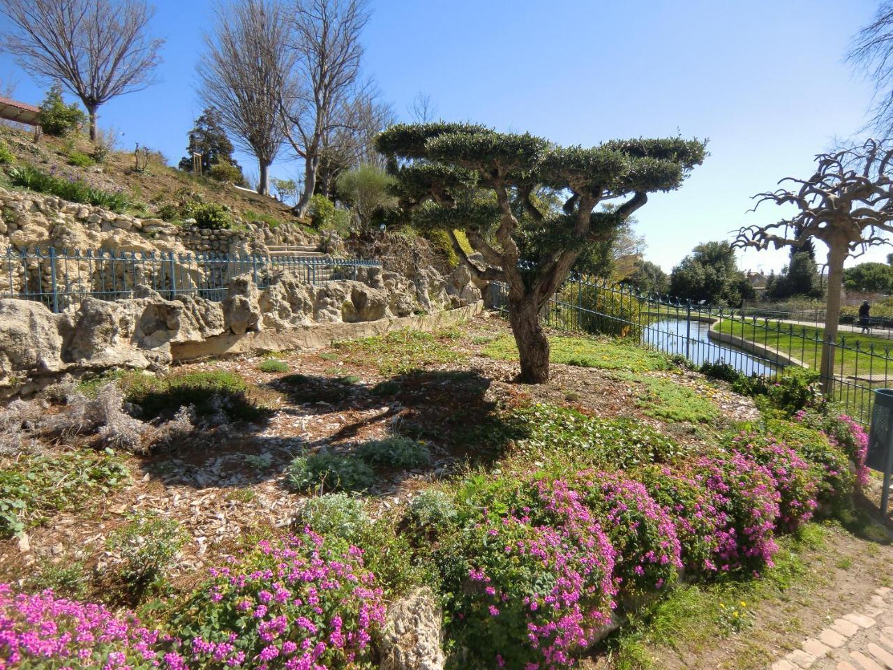 Hotel Las Cigalas Villeneuve-lès-Béziers Εξωτερικό φωτογραφία